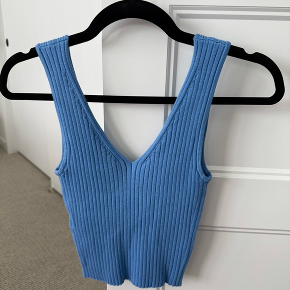Madewell V-Neck Sweater Tank - Picture 7 of 7